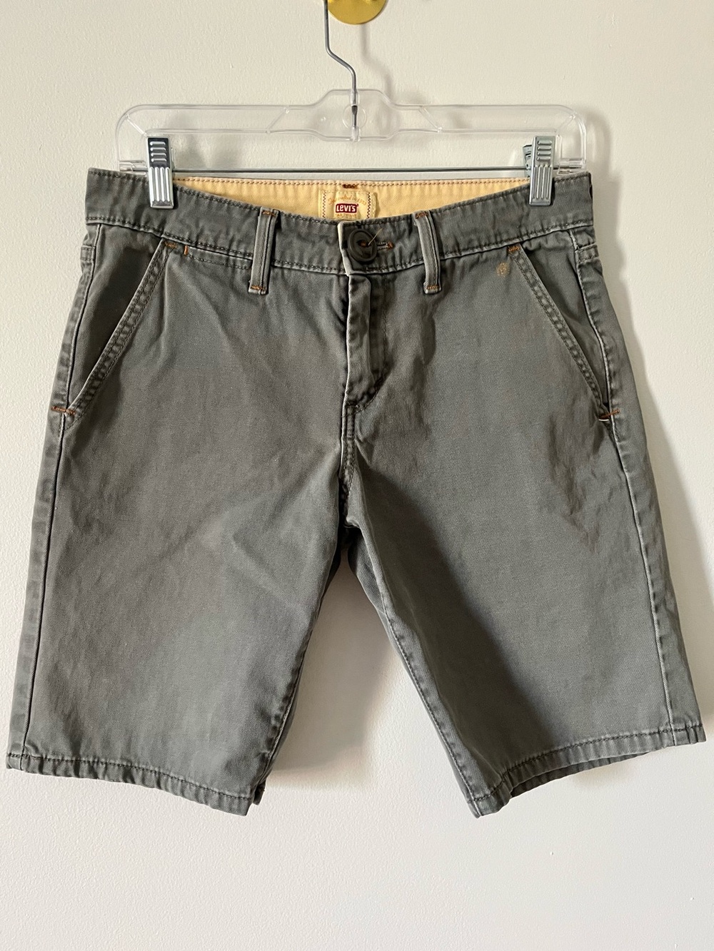 Levi's Women’s Olive Green Midrise Chino Bermuda Shorts 4